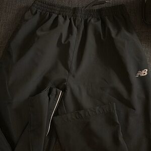 NEW BALANCE XL men’s black wind breaker pants